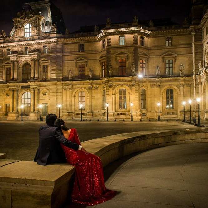 best places to take pictures in paris - night at the louvre museum