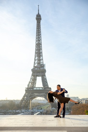 Couple photos in Paris by Lena 16