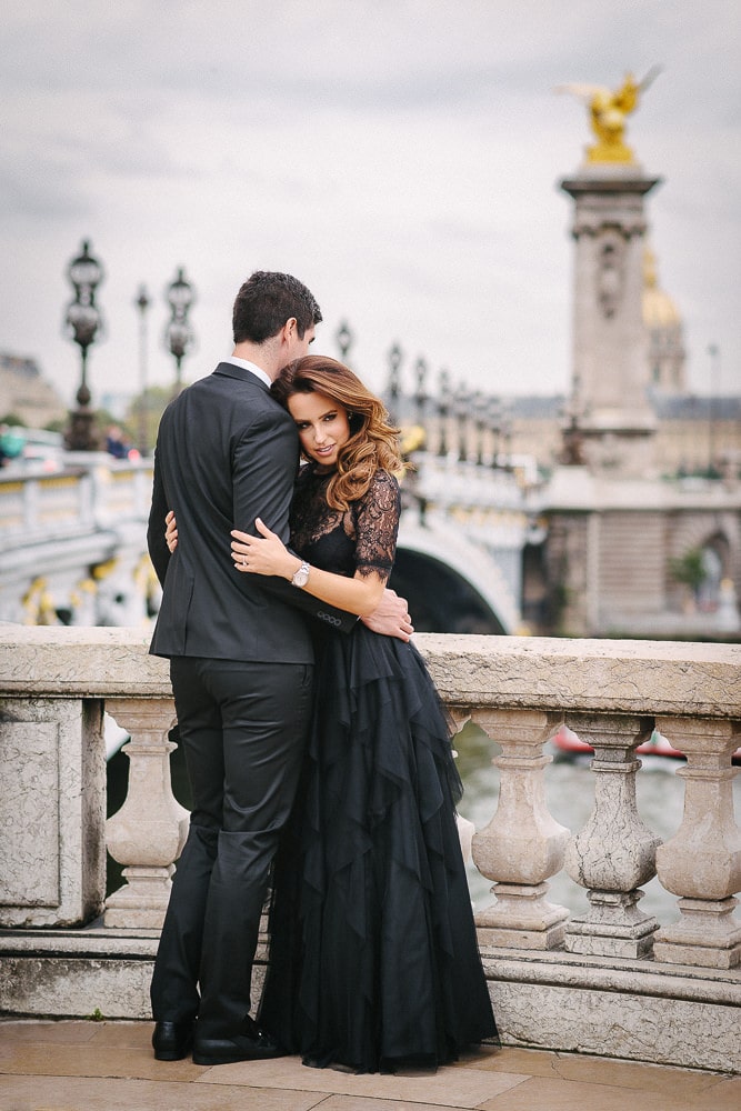 Couples photos on the Alexander 3 bridge in Paris