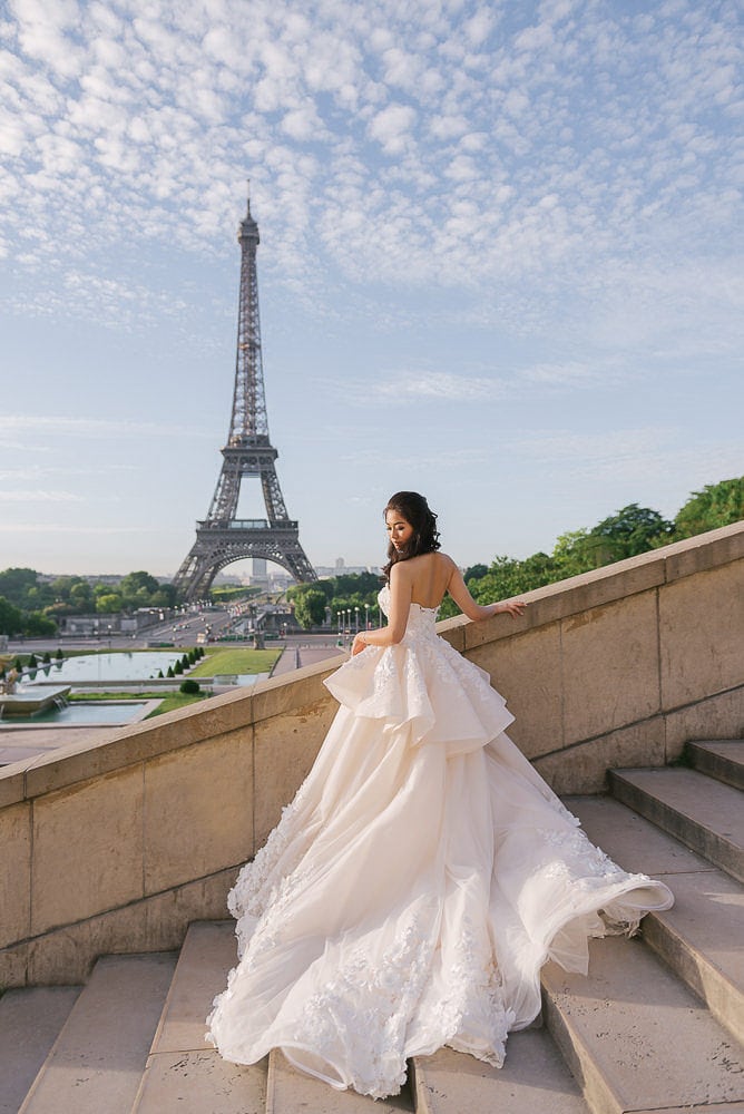 eloping in paris asian bride posing for her bridal portraits