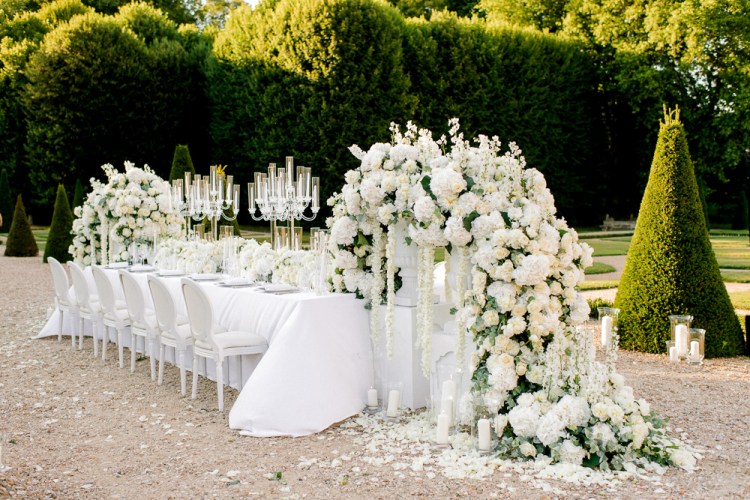 Floral decoration for a destination wedding in France