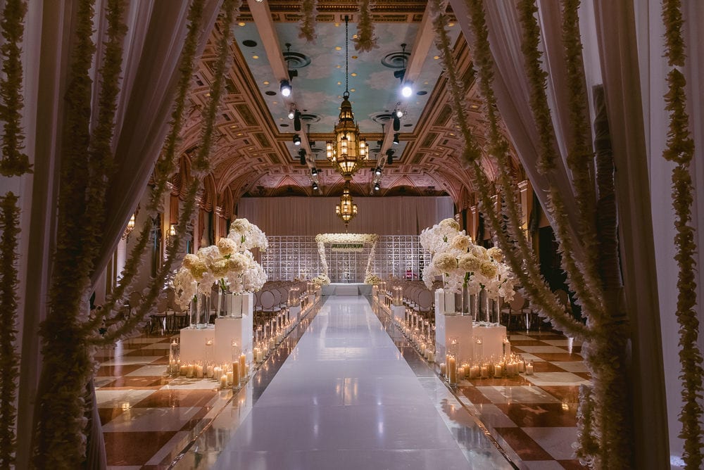 Sumptuous wedding ceremony setup captured by The Paris Photographer