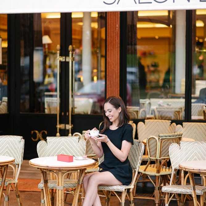paris photography locations cafe carette