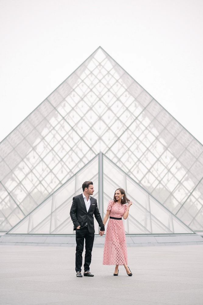 pictures for couples for engagement at the Louvre Museum Pyramid
