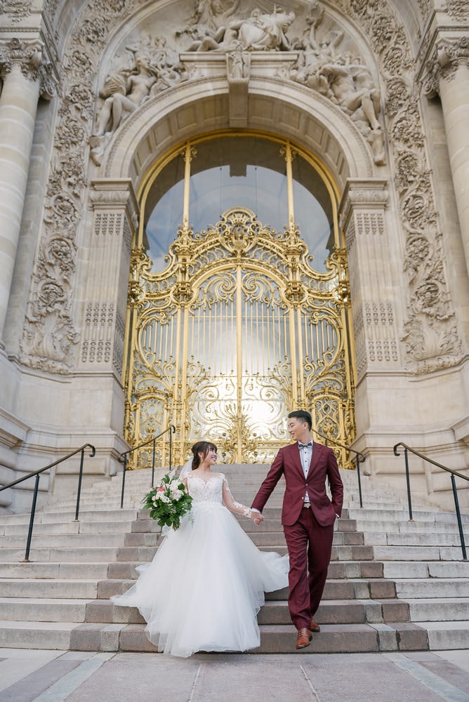 pre wedding pictures poses - walking down the stairs of petit palais