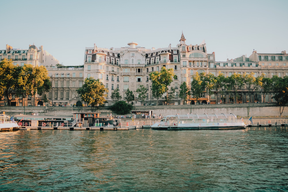 River Seine - Picnic spots in Paris