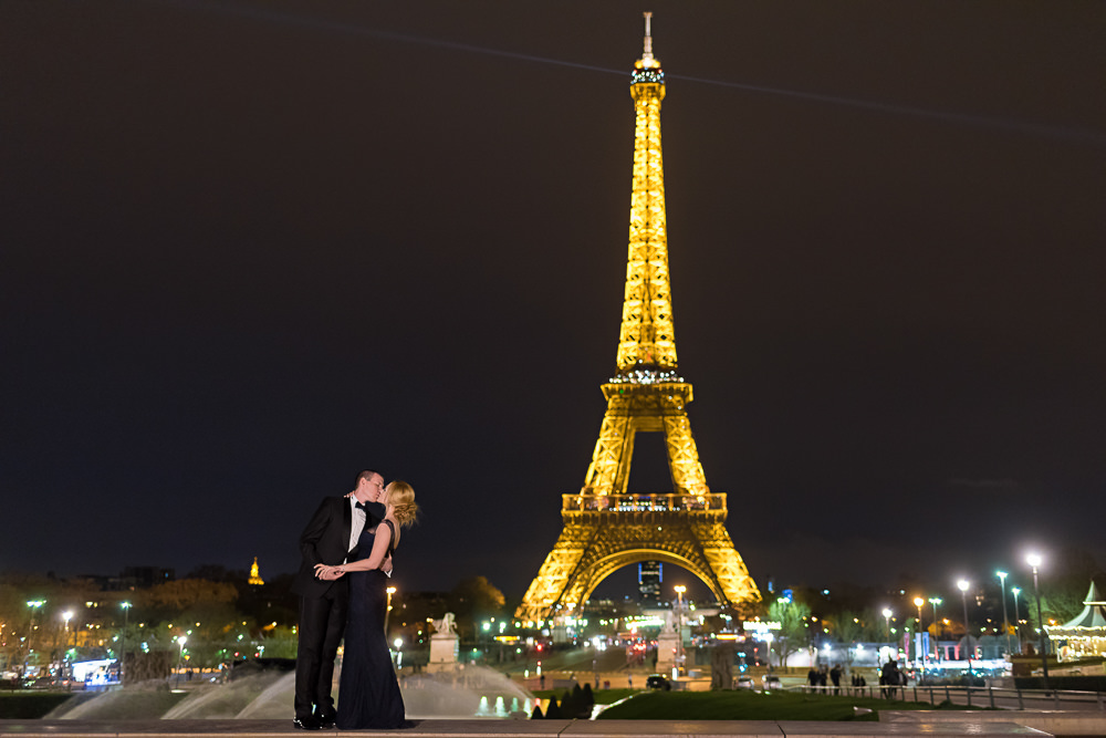 Romantic photos in Paris