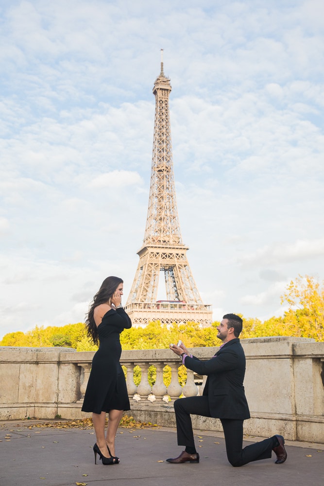 Secluded location to pop the question at the Eiffel Tower