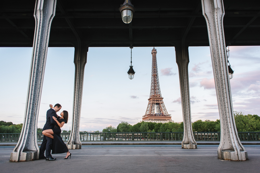 Tango dancers by the Eiffel Tower in paris