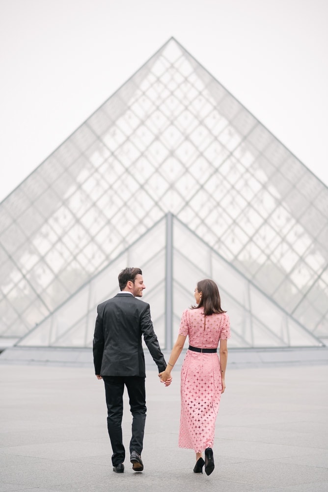 unique couple photo ideas - walking away from the camera