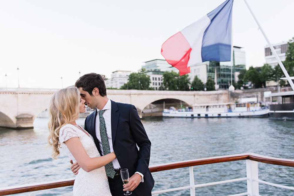 Yacht wedding in Paris - Ashley & Octave 2017 13